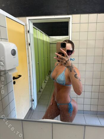 Full leaked Tskimmyxo private onlyfans photo