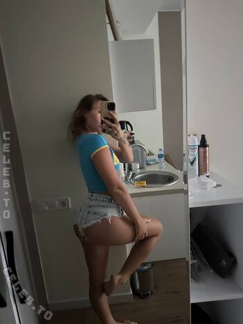 Full leaked Tskimmyxo private onlyfans photo