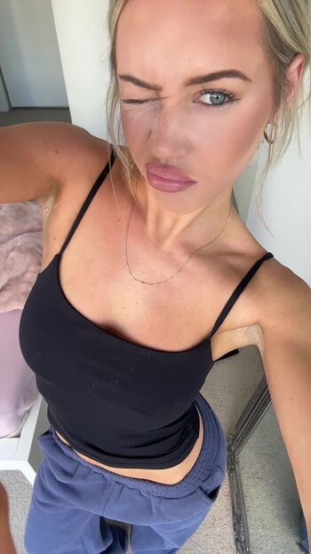 Amelia Hinton-White