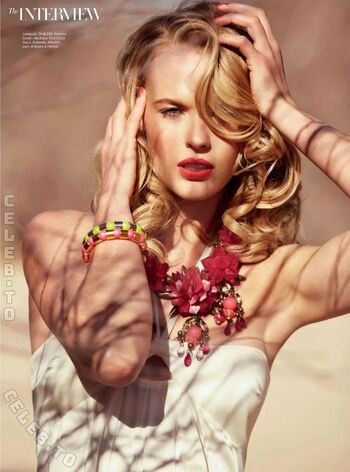 Anne Vyalitsyna