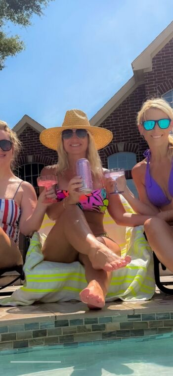 Full leaked Blondie mom bay private onlyfans photo