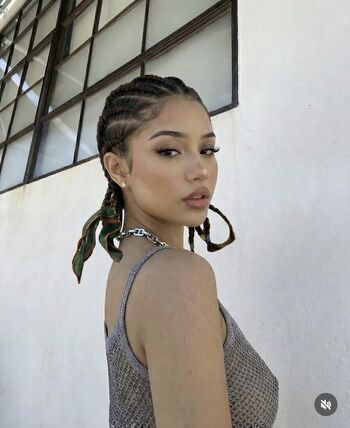 Full leaked Caramelcamilaxx private onlyfans photo