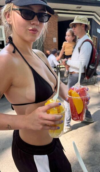 Full leaked Emma brooks page private onlyfans photo