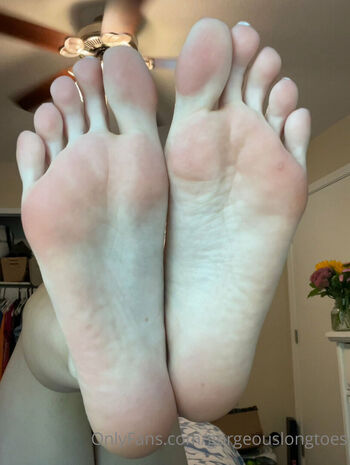 Full leaked Gorgeouslongtoes private onlyfans photo
