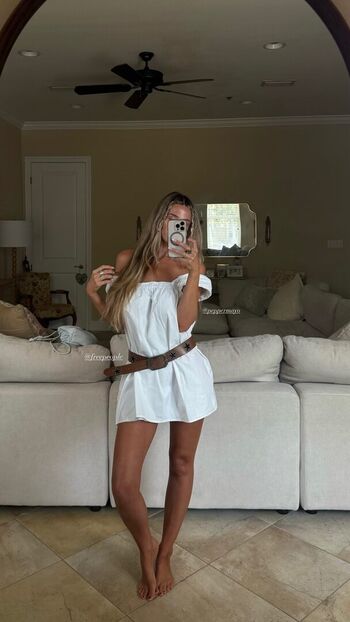 Full leaked Hadelinemope  page private onlyfans photo