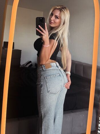 Full leaked Helenakingsoul private onlyfans photo
