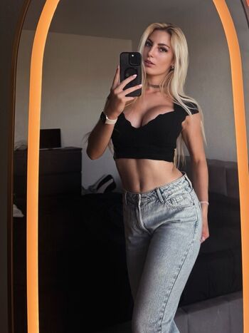 Full leaked Helenakingsoul private onlyfans photo