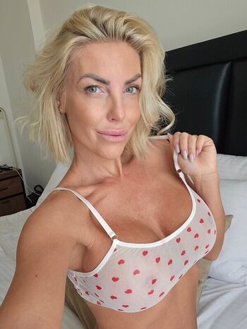 Full leaked Katulienka private onlyfans photo
