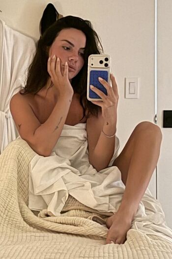 Krissy Cela