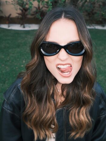 Full leaked Larissa manoela page private onlyfans photo