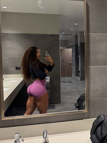 Full leaked Layla diggs private onlyfans photo