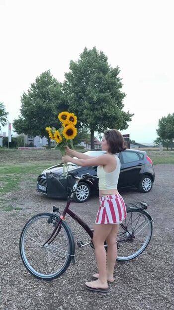 Full leaked Leyla afshonkar private onlyfans photo