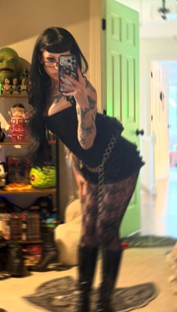 Full leaked Lilbatty page private onlyfans photo