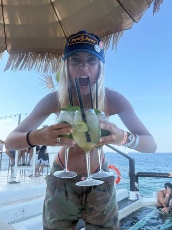 Full leaked Lily rowland private onlyfans photo
