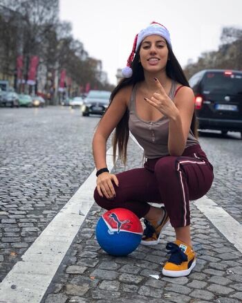 Full leaked Lisa zimouche page private onlyfans photo