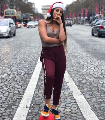 Full leaked Lisa zimouche page private onlyfans photo