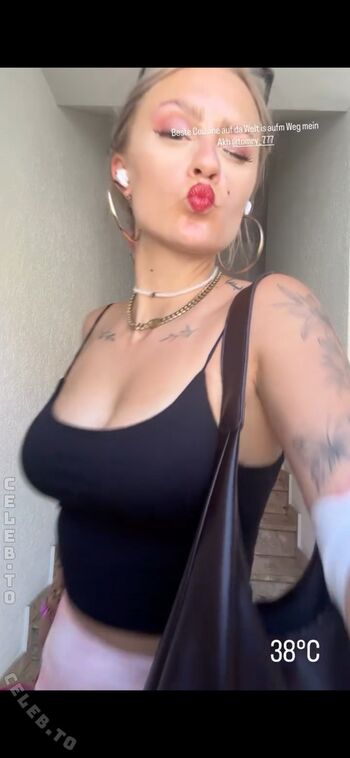 Full leaked Liskaxa private onlyfans photo