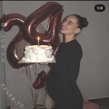 Full leaked Louisa jindaoui page private onlyfans photo