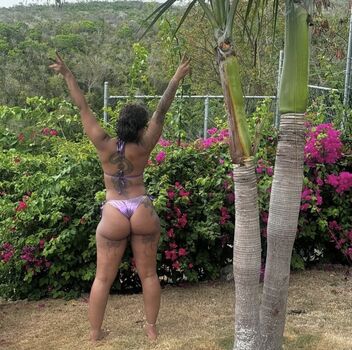 Full leaked Lovely kayy private onlyfans photo