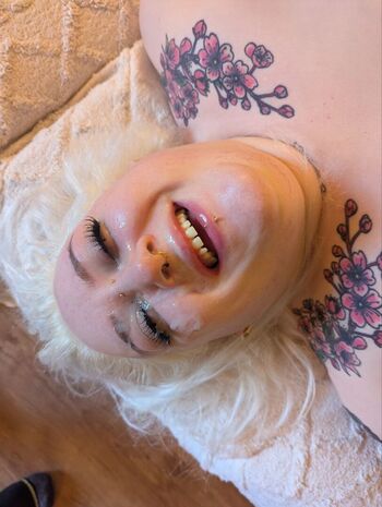 Full leaked Lpchloe private onlyfans photo