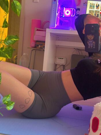 lushlexi2277