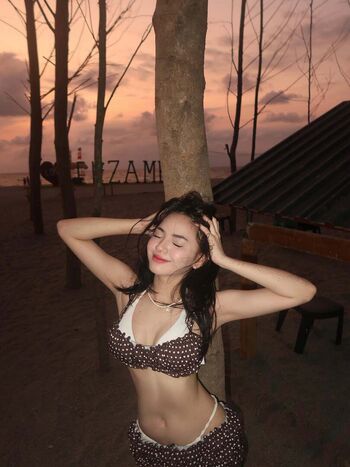 Full leaked Lyndin daphne cruz private onlyfans photo