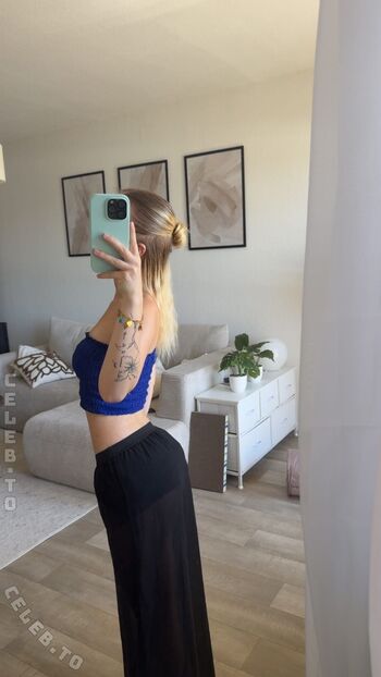 Full leaked Miaa rlt private onlyfans photo