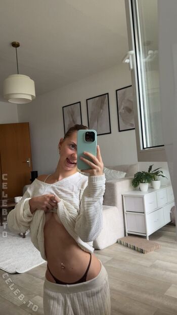 Full leaked Miaa rlt private onlyfans photo