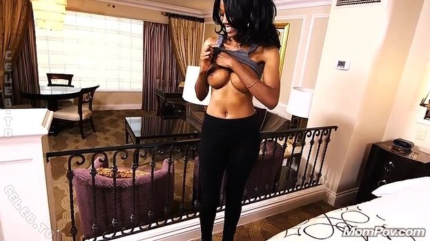 Full leaked Mom pov private onlyfans photo