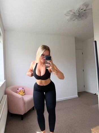 Full leaked Mommymewtwo private onlyfans photo