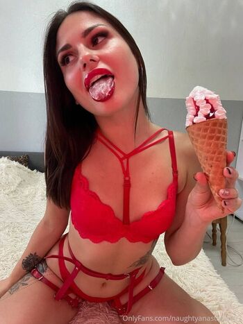Full leaked Naughtyanastasia private onlyfans photo