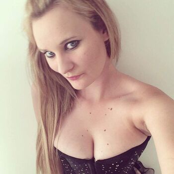 Naughtycoco1