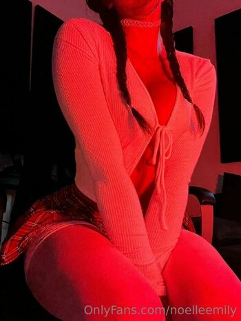 Full leaked Noelle emily private onlyfans photo