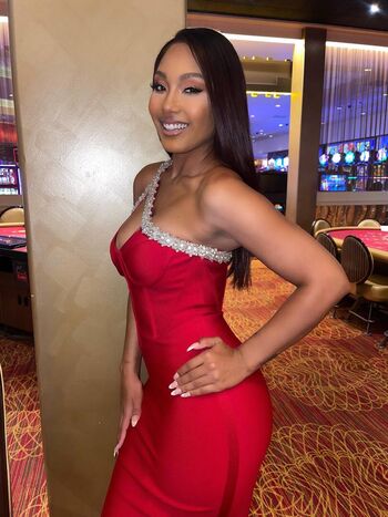 Full leaked Parker mckenna posey page private onlyfans photo