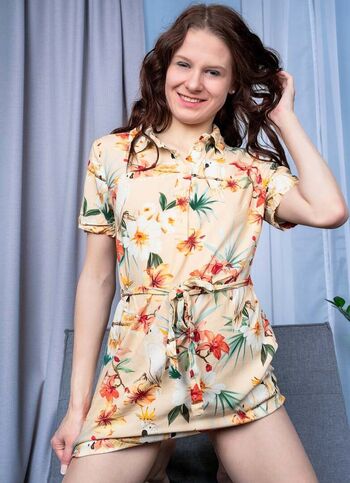 Peach Delina