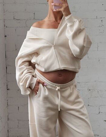 Pregnant Celebs