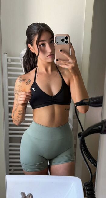 Full leaked Rhiannon falconer private onlyfans photo