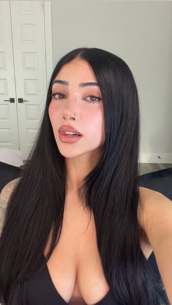 Rose Zara