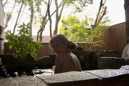 Full leaked Shadsi private onlyfans photo