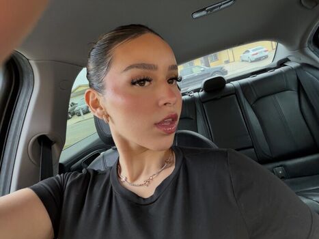 Full leaked Simplyneidaa private onlyfans photo
