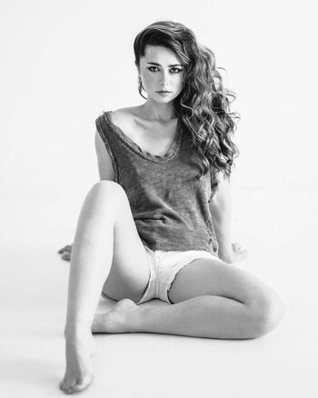 Full leaked Sophia gray private onlyfans photo