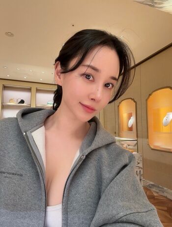 Full leaked Suyeon park private onlyfans photo