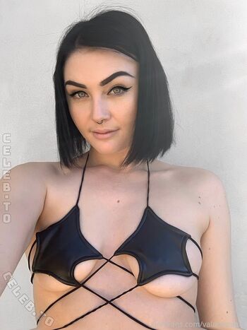 Full leaked Valarievalacc private onlyfans photo