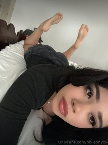 Full leaked Victoria vonne  page private onlyfans photo