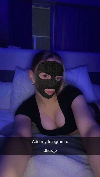 Full leaked Felinenyaa/ private onlyfans photo