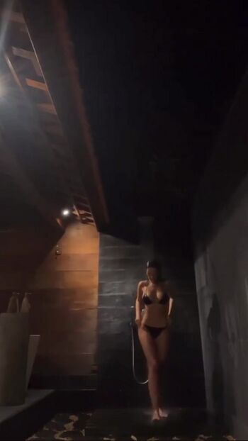 Full leaked Istripper / private onlyfans photo