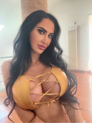 Full leaked Georgina rodriguez/ private onlyfans photo