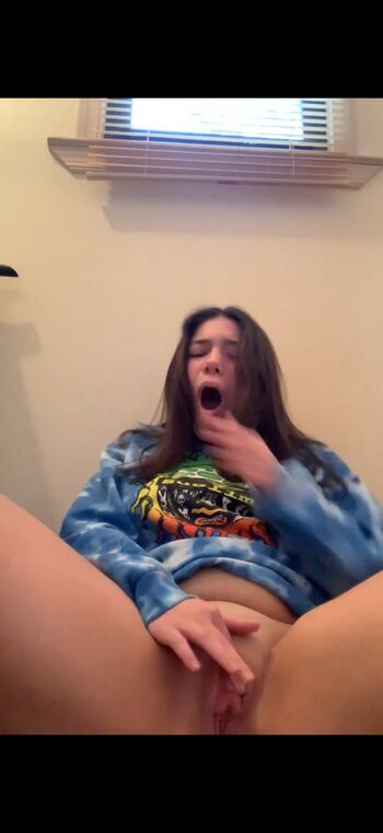 Full leaked Sara nunes / private onlyfans photo