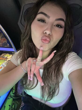Full leaked Pomegprincess/ private onlyfans photo