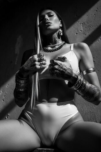 Full leaked Naya dickson/ private onlyfans photo